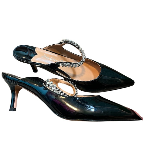 Elegant Black Women's‎ Heels with Rhinestone Strap - Picture 5 of 5